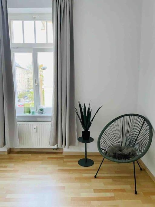Ein Gemuetlicher Platz Im Gruenderzeitviertel Chemnitz Esterno foto