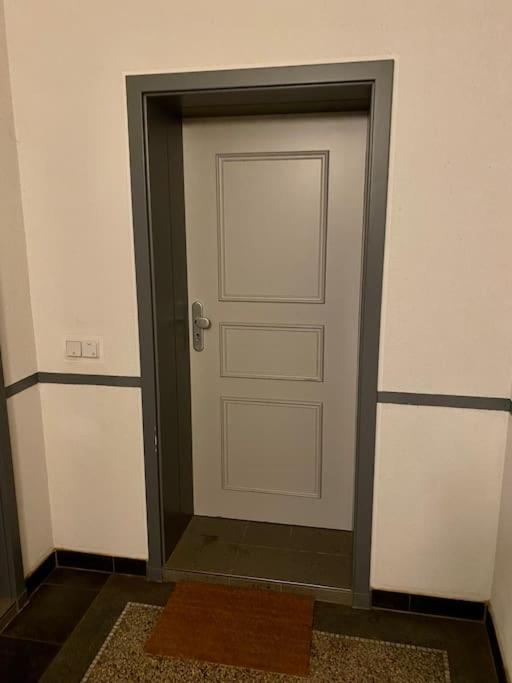 Ein Gemuetlicher Platz Im Gruenderzeitviertel Chemnitz Esterno foto